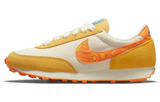 Nike Daybreak Paisley Swoosh Magma Orange Women's DJ4667-113 - фото 616313