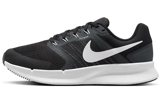 Nike Run Swift 3 'Black White' Women's DR2698-002 - фото 618252