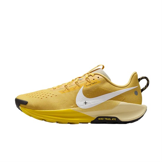 Nike React Pegasus Trail 5 Saturn Gold Lightning Alabaster White DV3864-700 - фото 627554