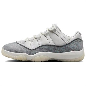Air JORDAN 11 Low 'Year Of The Snake' HQ7000-001
