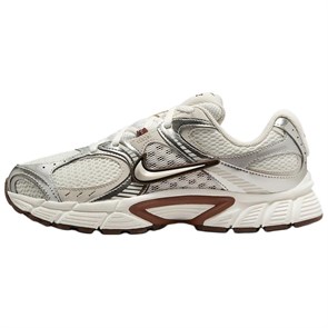 Nike V5 Rnr Sail Fauna Brown Phantom Light Orewood Brown Women's HQ7901-102